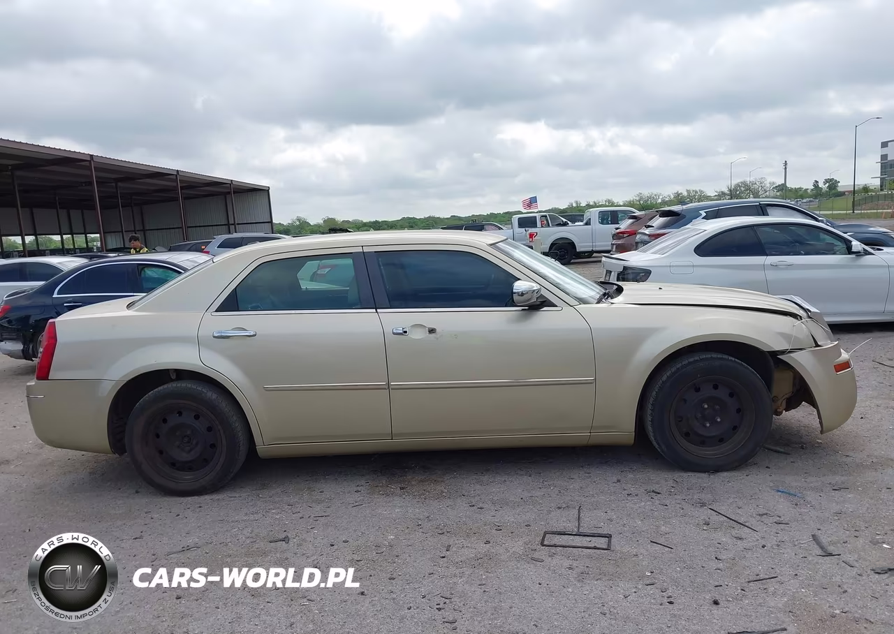 2010 Chrysler 300 Touring-Signature Series-Executive Series VIN:2C3CA5CV4AH218104 - 13