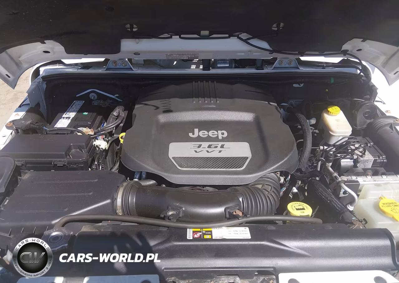 2013 Jeep Wrangler Unlimited Sahara VIN:1C4BJWEG9DL534195 - 10