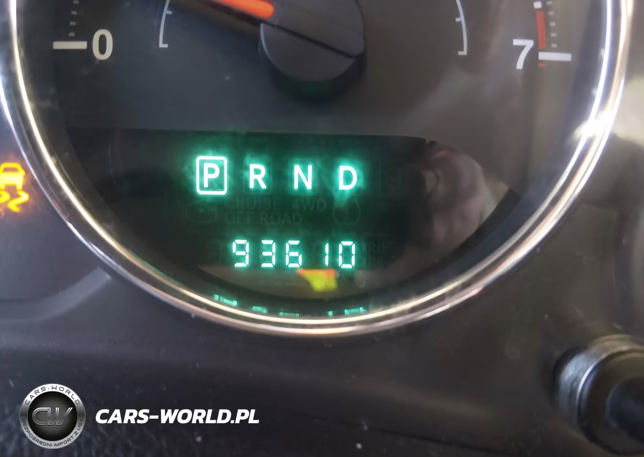 2013 Jeep Wrangler Unlimited Sahara VIN:1C4BJWEG9DL534195 - 16