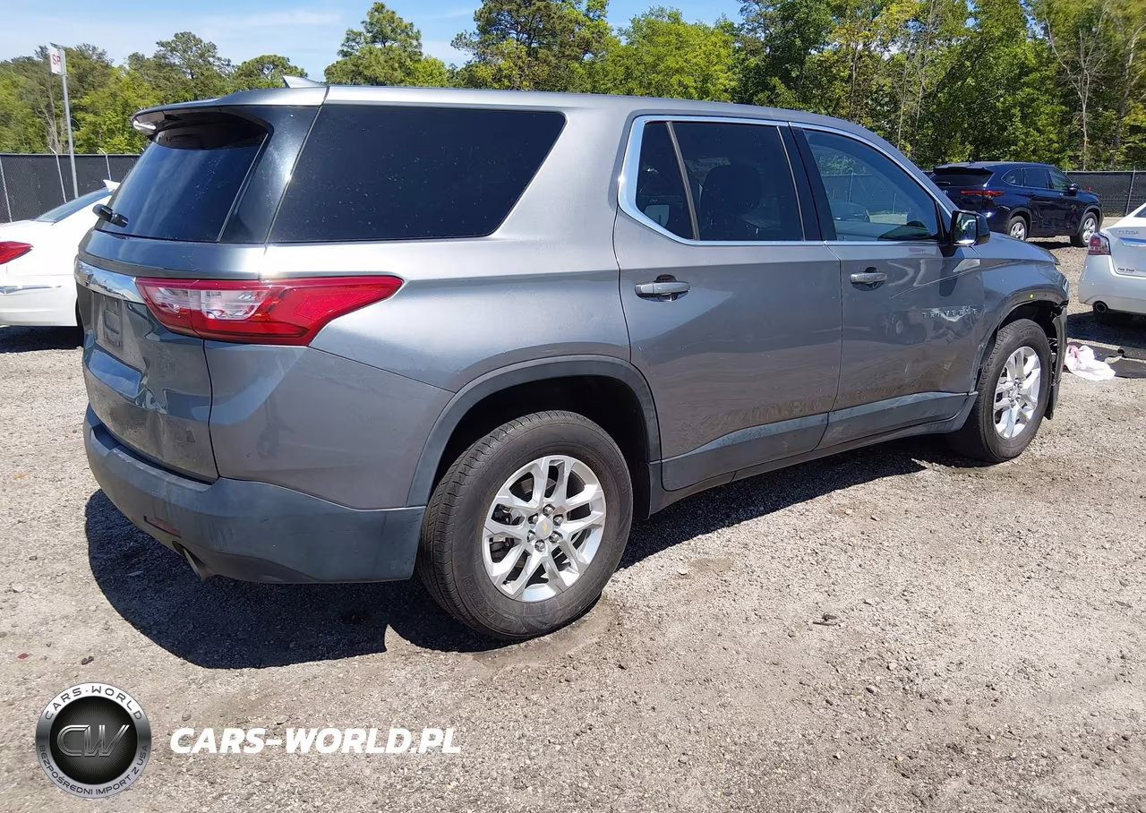 2020 Chevrolet Traverse Fwd Ls VIN:1GNERFKW4LJ311839 - 4