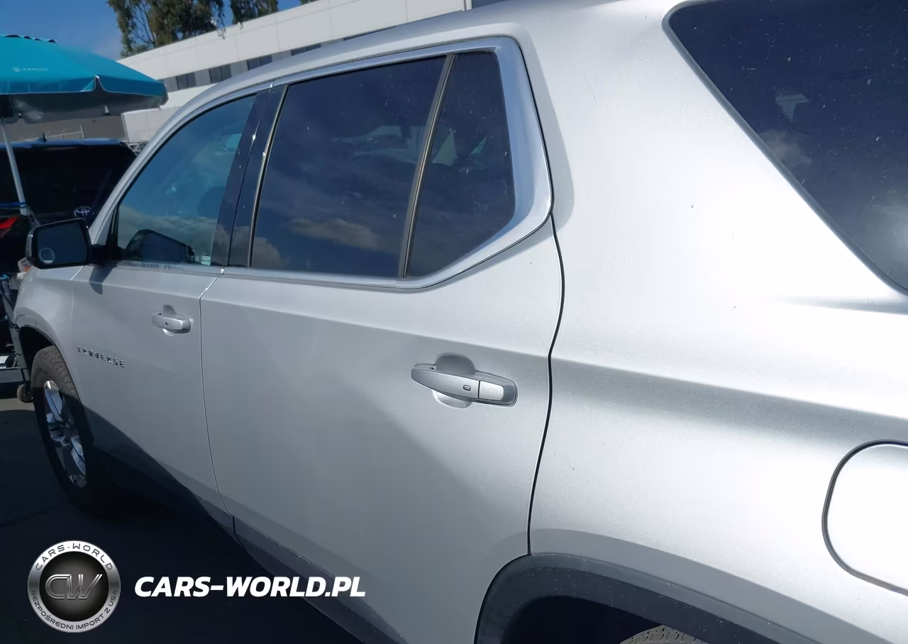2019 Chevrolet Traverse Ls VIN:1GNERFKWXKJ179720 - 15