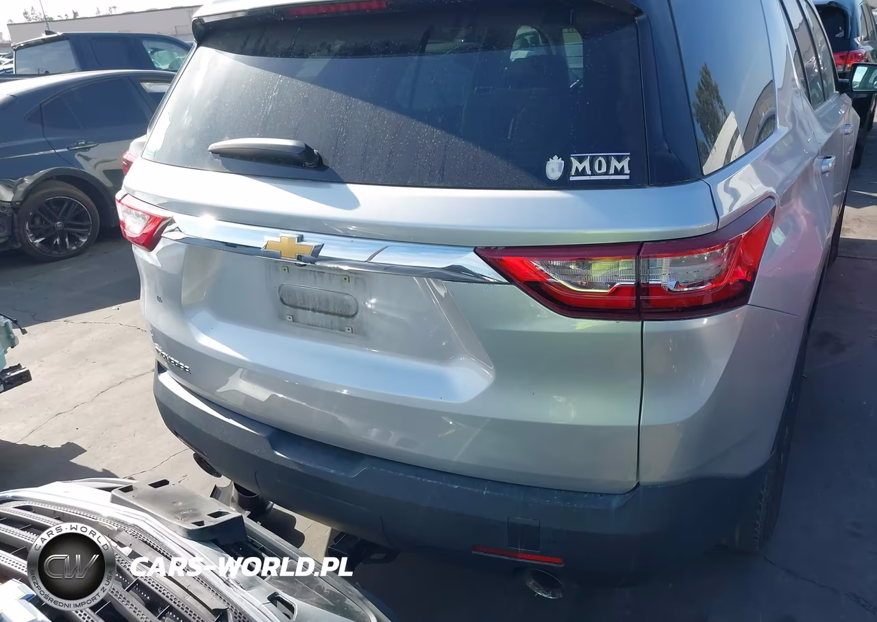2019 Chevrolet Traverse Ls VIN:1GNERFKWXKJ179720 - 17