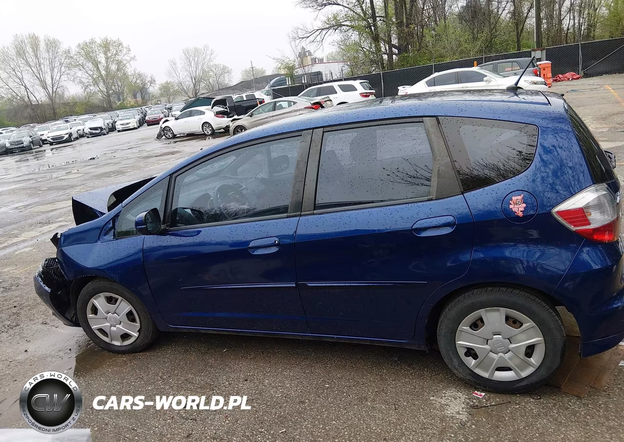 2013 Honda Fit VIN:JHMGE8H37DC076668 - 14