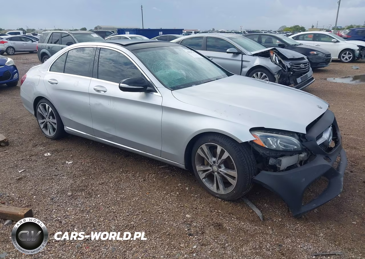 2015 Mercedes-Benz C 300