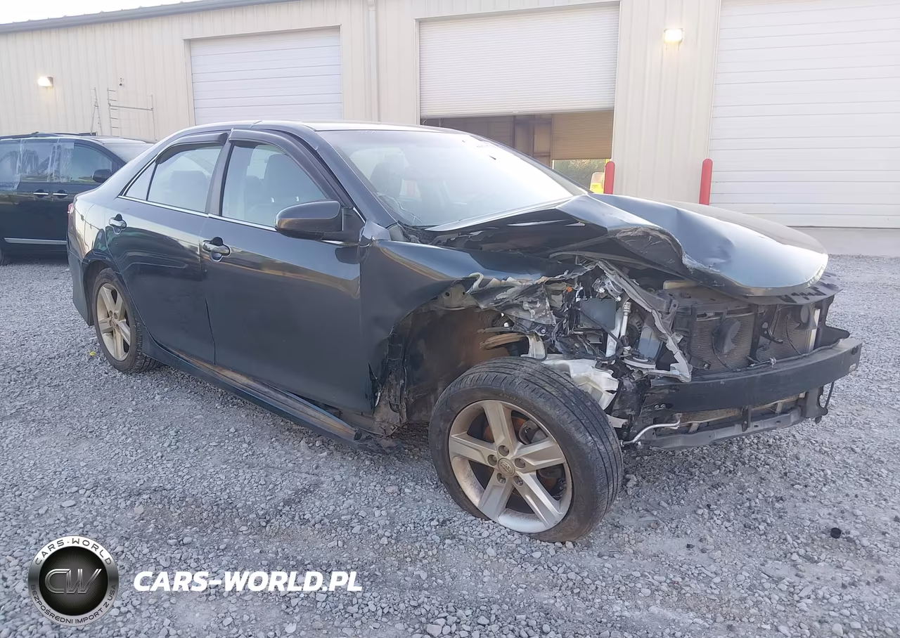 2012 Toyota Camry Se – zdjęcie 1 z 10