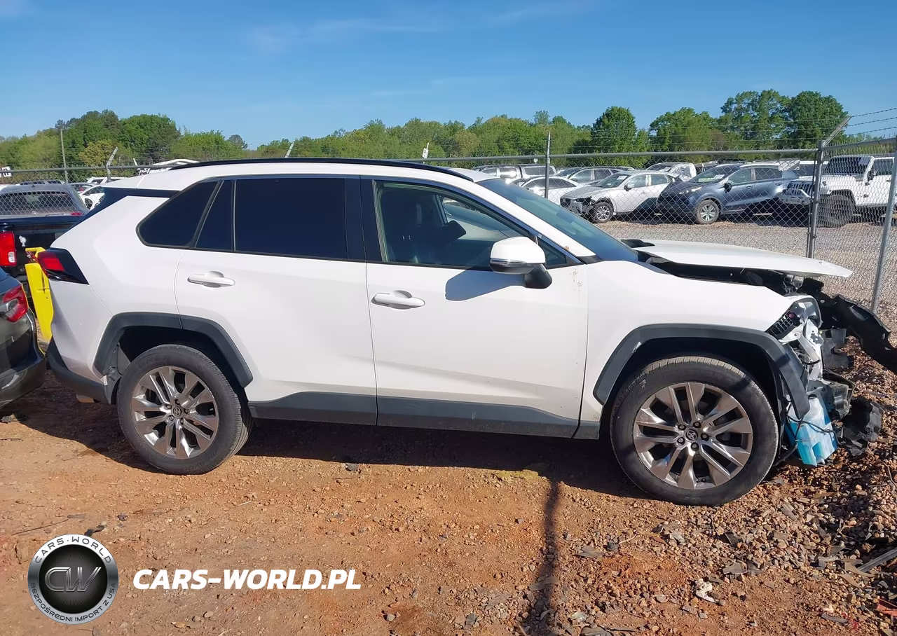 2020 Toyota Rav4 Xle Premium VIN:JTMA1RFV1LD063761 - 13