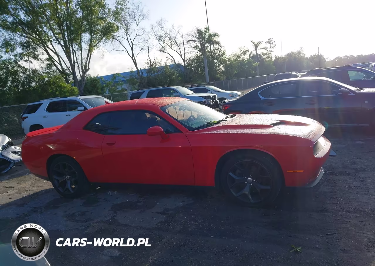 2018 Dodge Challenger Sxt Plus VIN:2C3CDZAG4JH128177 - 13