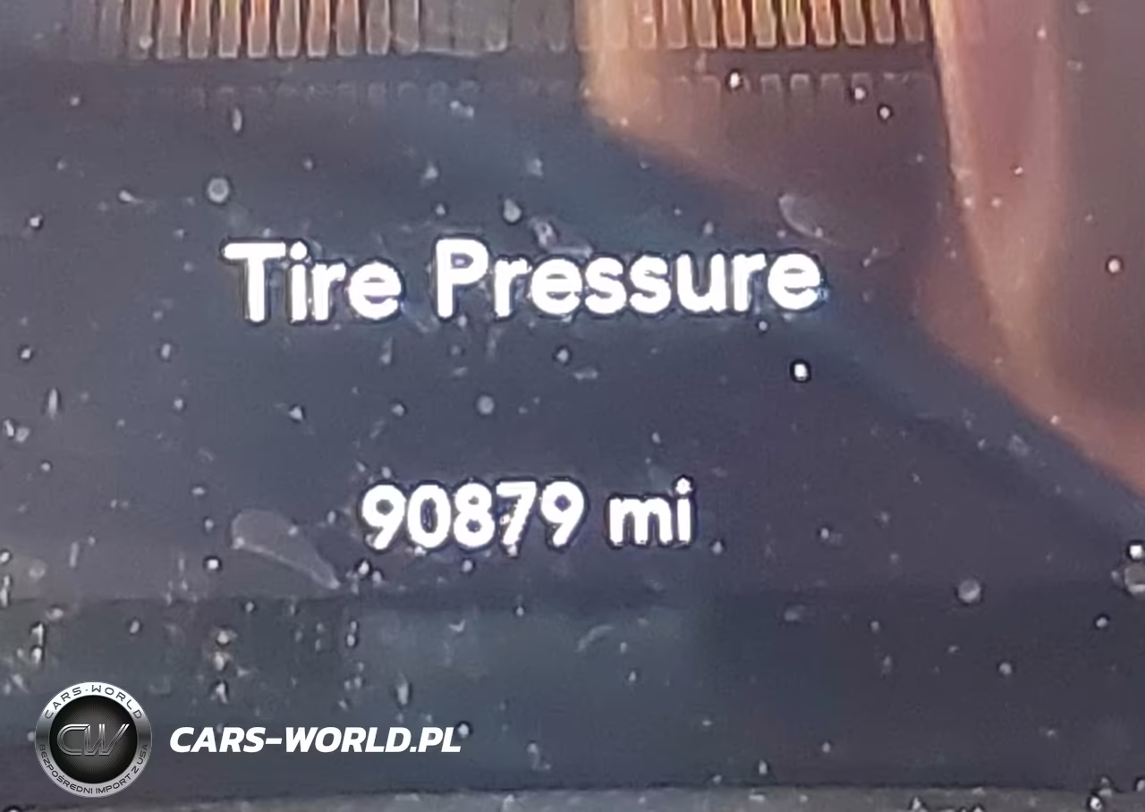 2018 Dodge Challenger Sxt Plus VIN:2C3CDZAG4JH128177 - 15