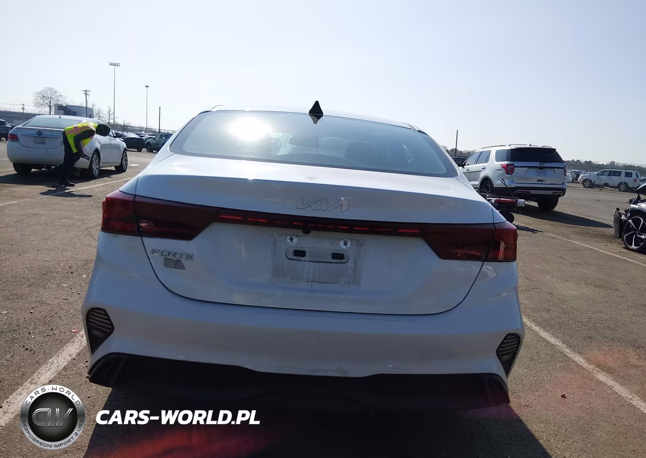 2022 Kia Forte Lxs VIN:3KPF24ADXNE479104 - 16