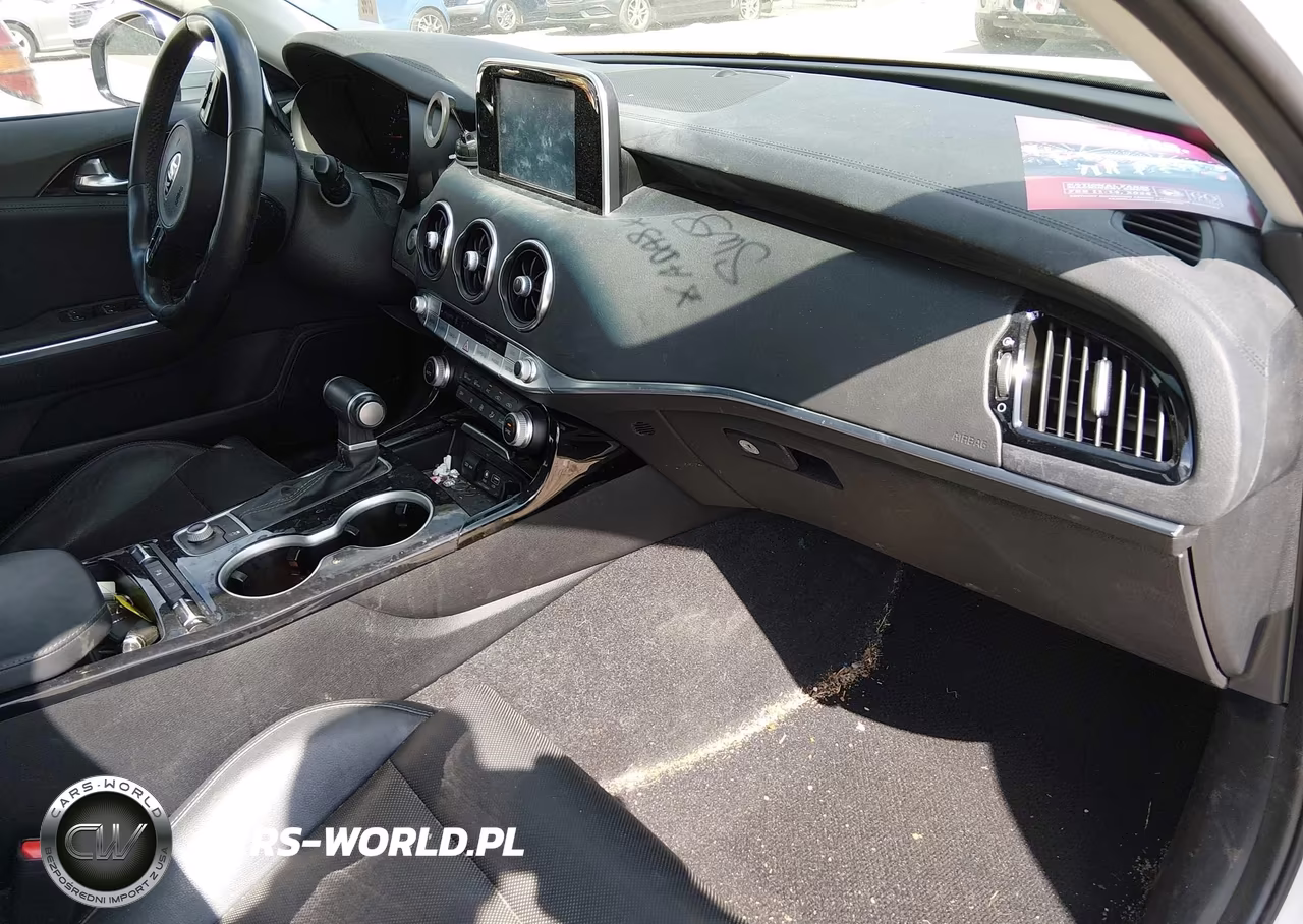 2018 Kia Stinger VIN:KNAE15LA9J6031120 - 5