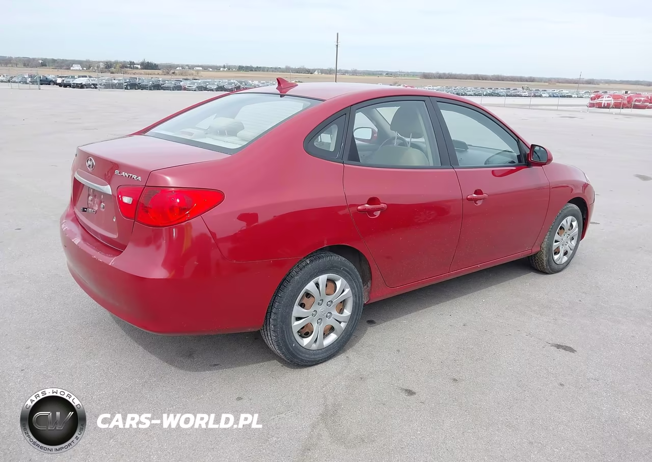 2010 Hyundai Elantra Gls VIN:KMHDU4AD2AU933788 - 4
