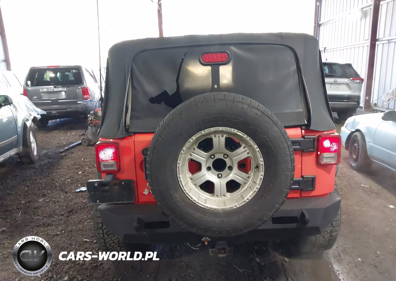 2013 Jeep Wrangler Sport VIN:1C4AJWAG5DL634697 - 16