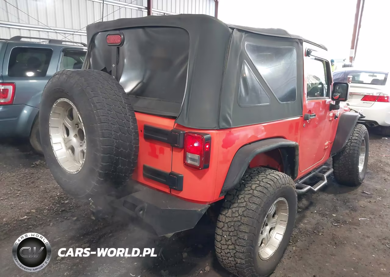 2013 Jeep Wrangler Sport VIN:1C4AJWAG5DL634697 - 4