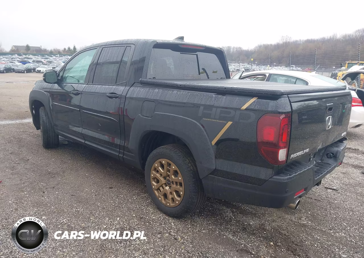 2022 Honda Ridgeline Black Edition VIN:5FPYK3F8XNB002351 - 3