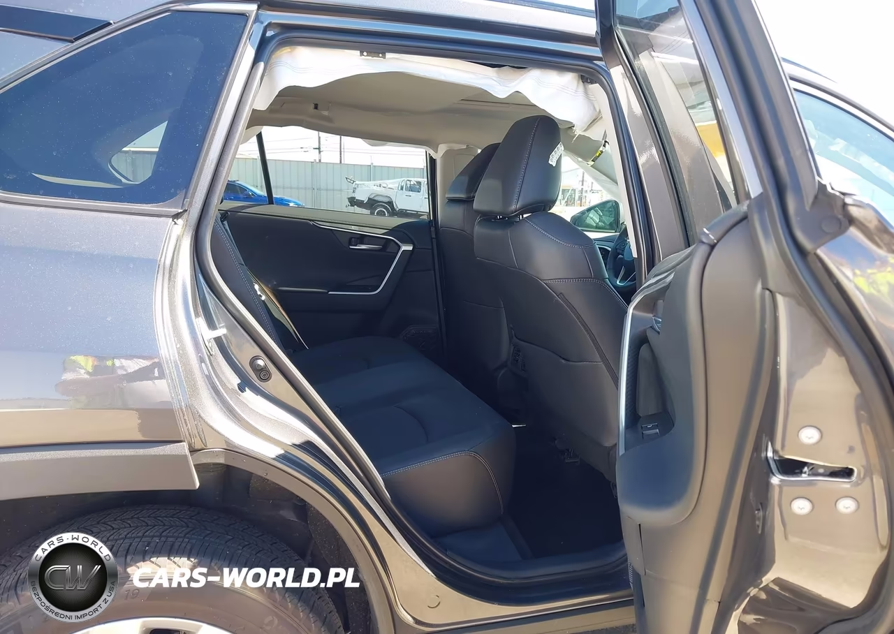 2025 Toyota Rav4 Limited VIN:2T3N1RFV1SW566953 - 8