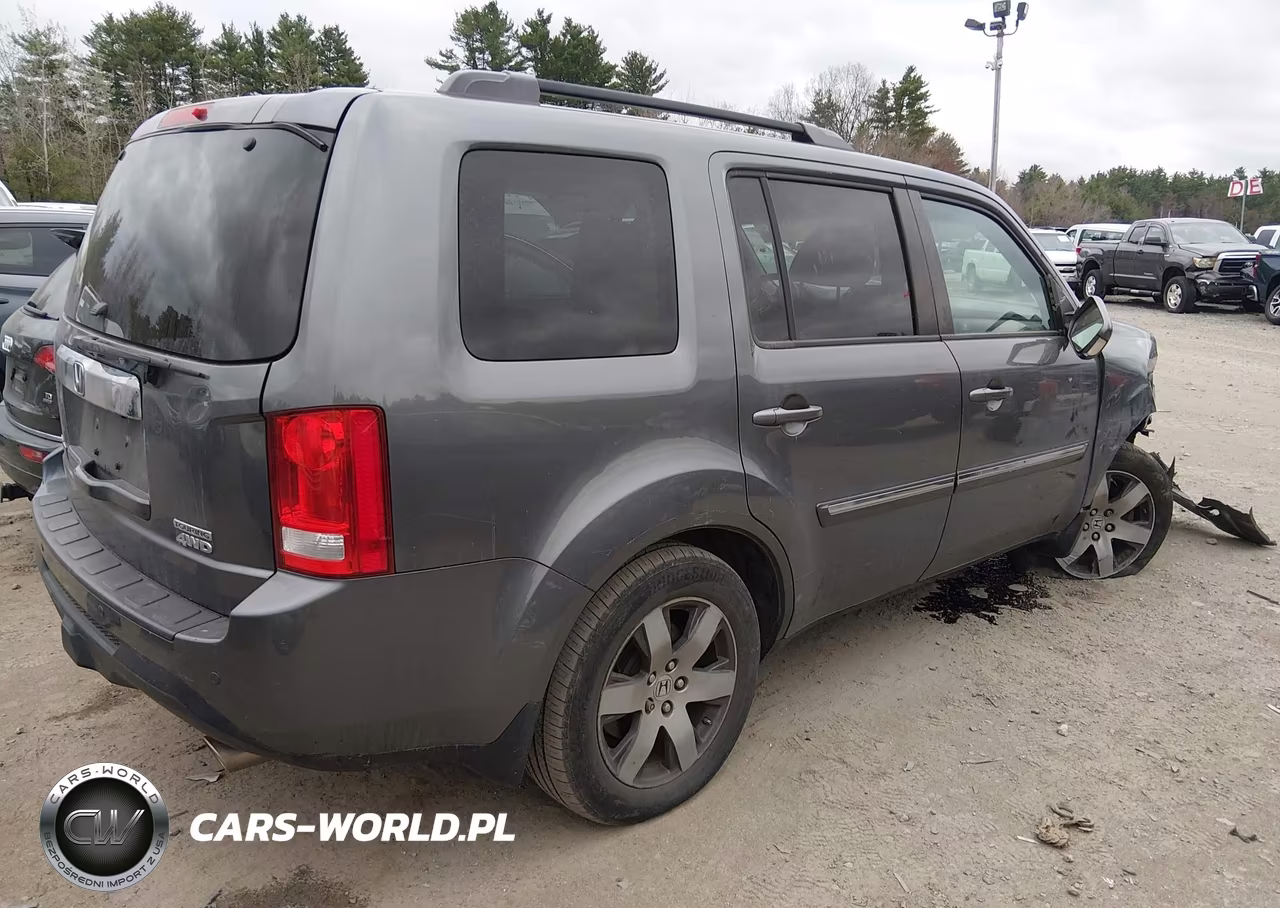 2012 Honda Pilot Touring VIN:5FNYF4H90CB067182 - 4