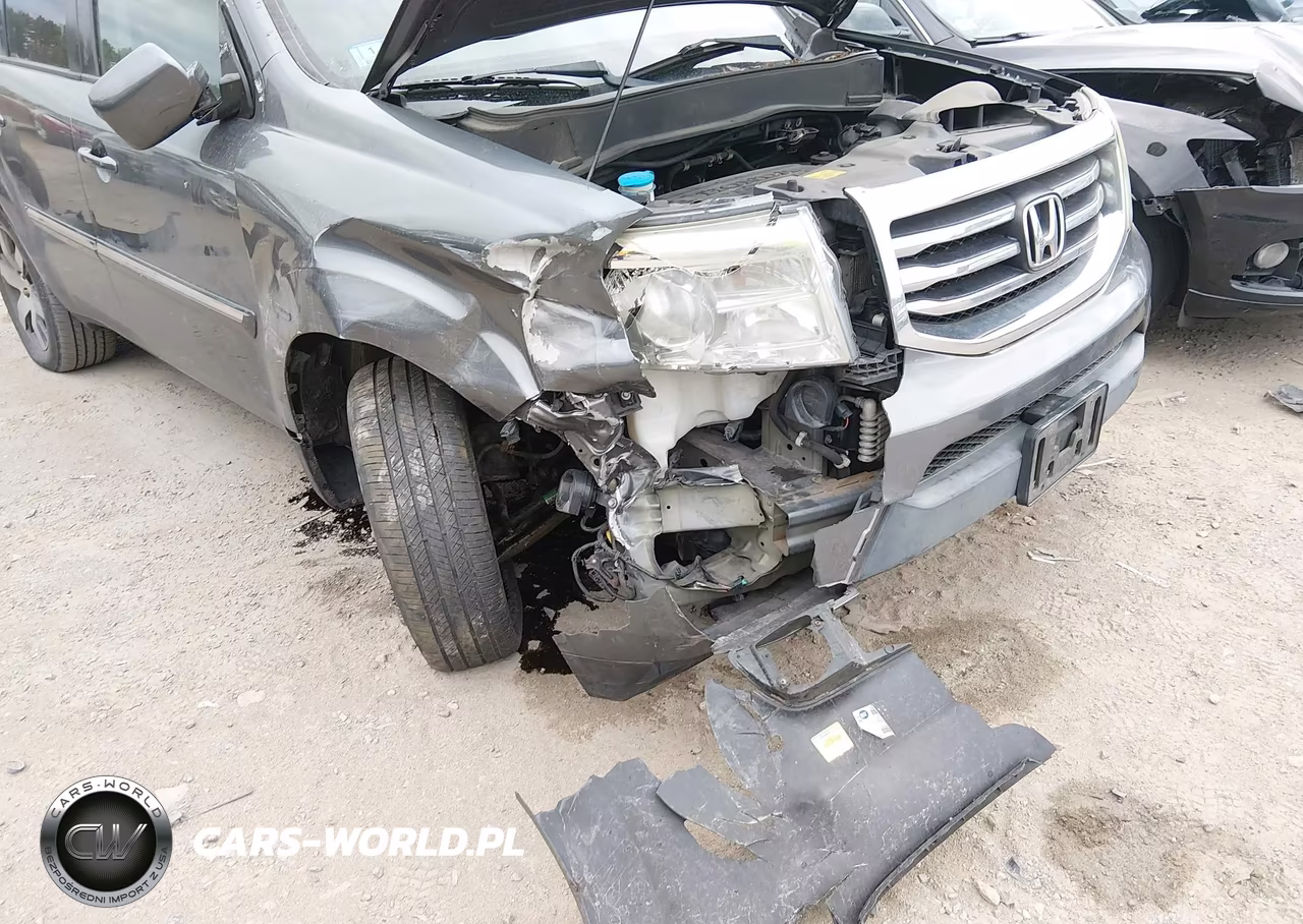 2012 Honda Pilot Touring VIN:5FNYF4H90CB067182 - 6
