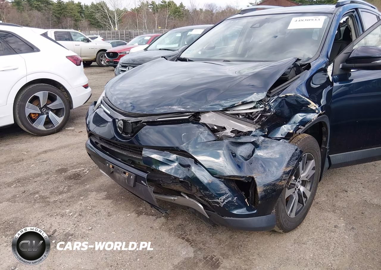 2018 Toyota Rav4 Xle VIN:JTMRFREV7JJ745225 - 6