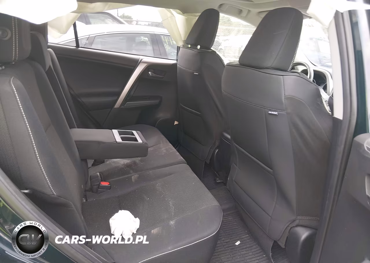 2018 Toyota Rav4 Xle VIN:JTMRFREV7JJ745225 - 8