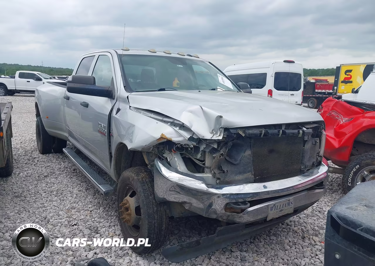 2017 Ram 3500 Tradesman 4X4 8' Box