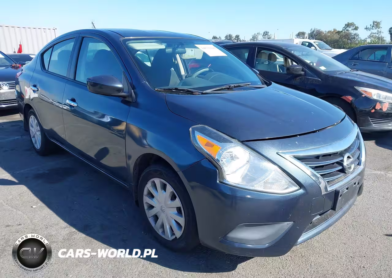 2015 Nissan Versa 1.6 Sv