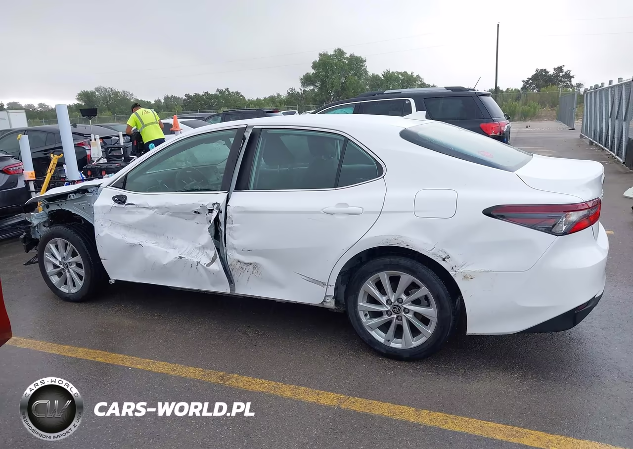 2024 TOYOTA CAMRY LE VIN:4T1C11AK6RU884401 - 15