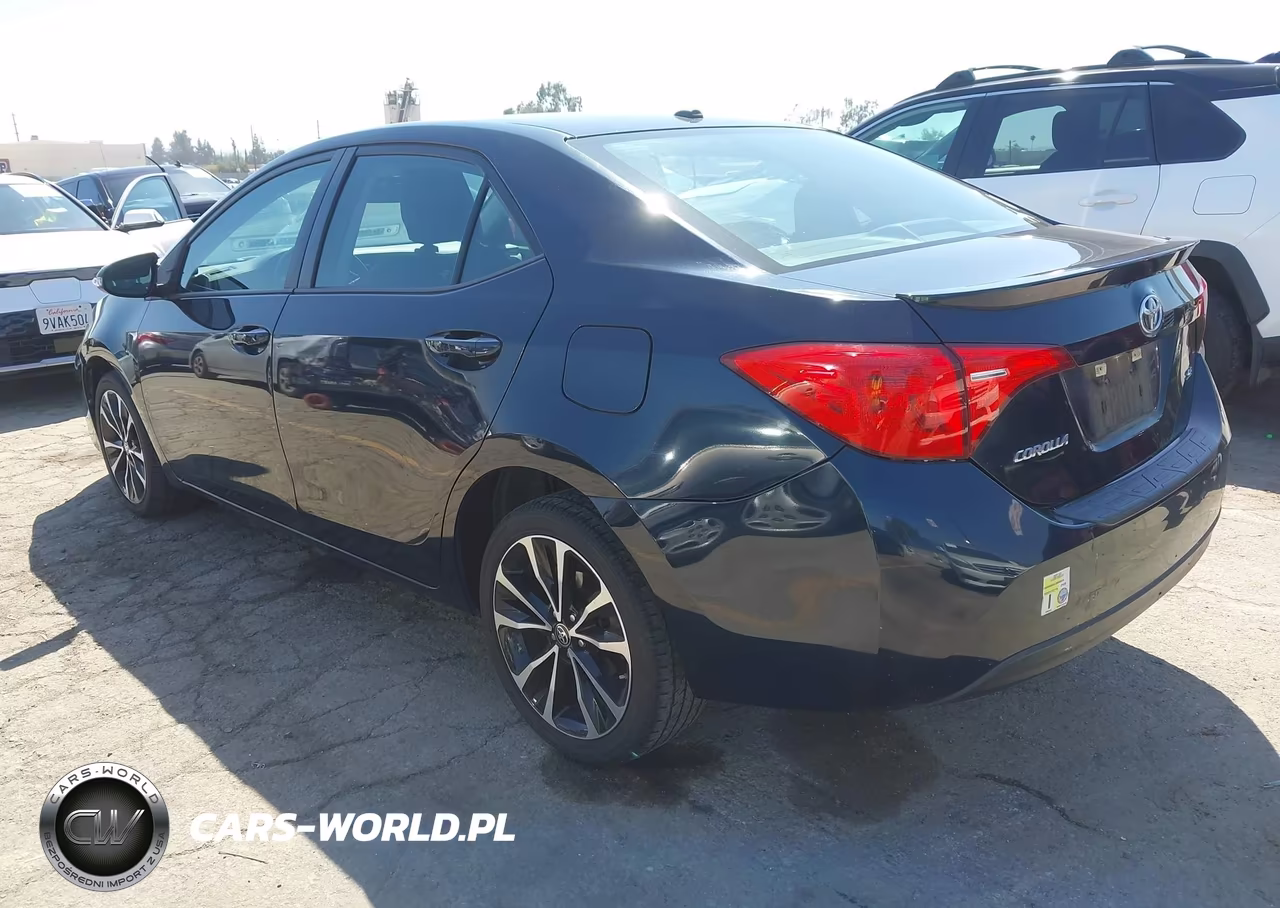 2017 Toyota Corolla Se VIN:5YFBURHE2HP626801 - 3