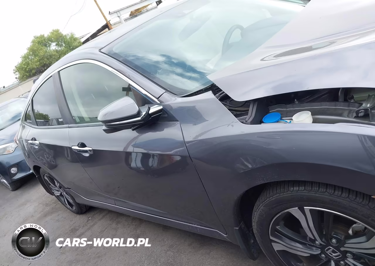 2018 Honda Civic Touring VIN:JHMFC1F99JX017982 - 13