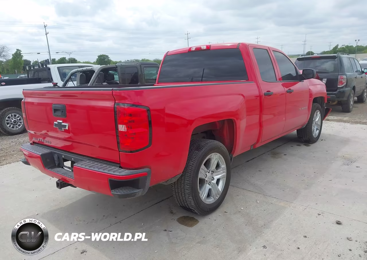 2017 Chevrolet Silverado 1500 Custom VIN:1GCRCPEC5HZ340519 - 4