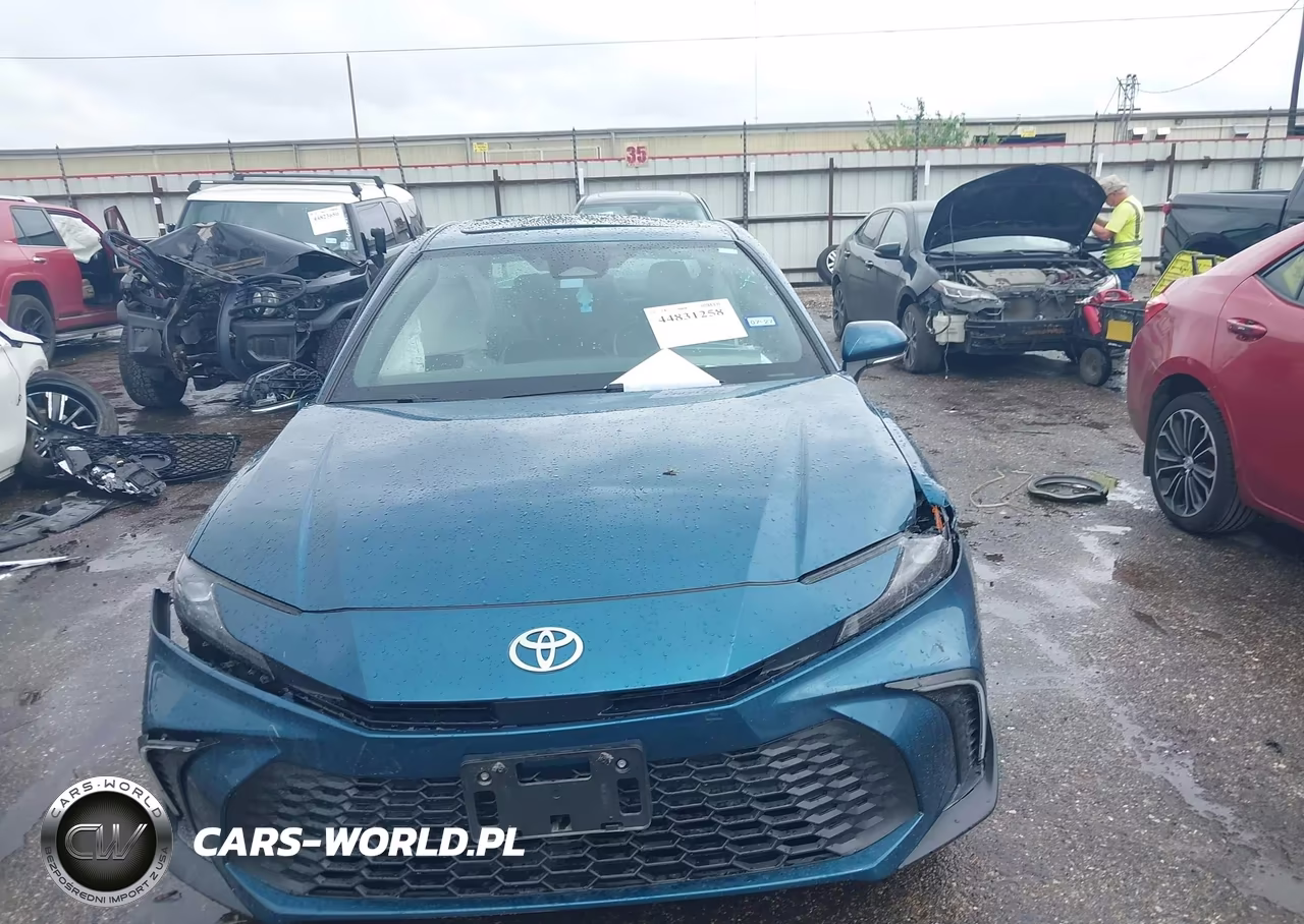 2025 Toyota Camry Se VIN:4T1DAACK0SU626690 - 11