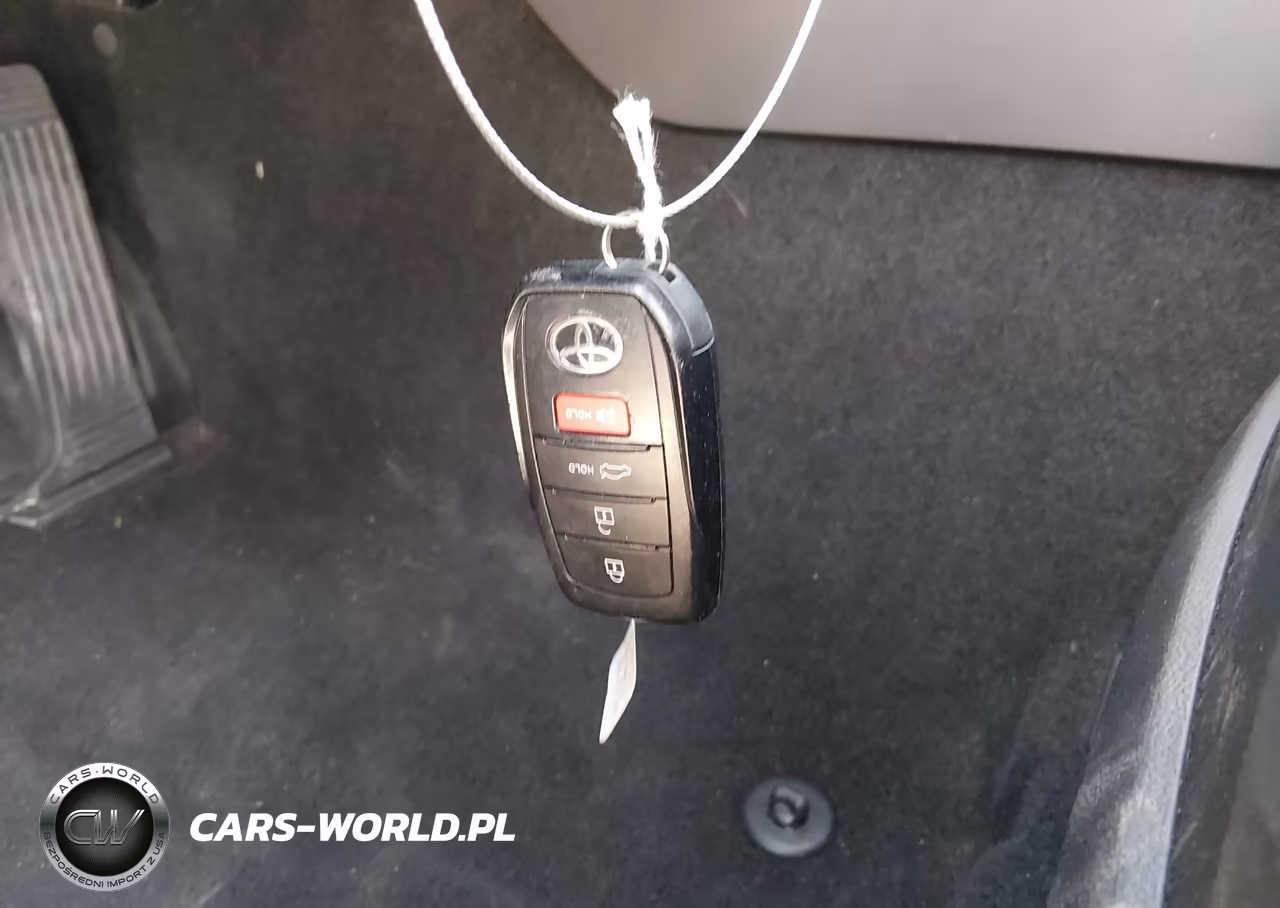 2025 Toyota Camry Xle VIN:4T1DAACK1SU009332 - 11