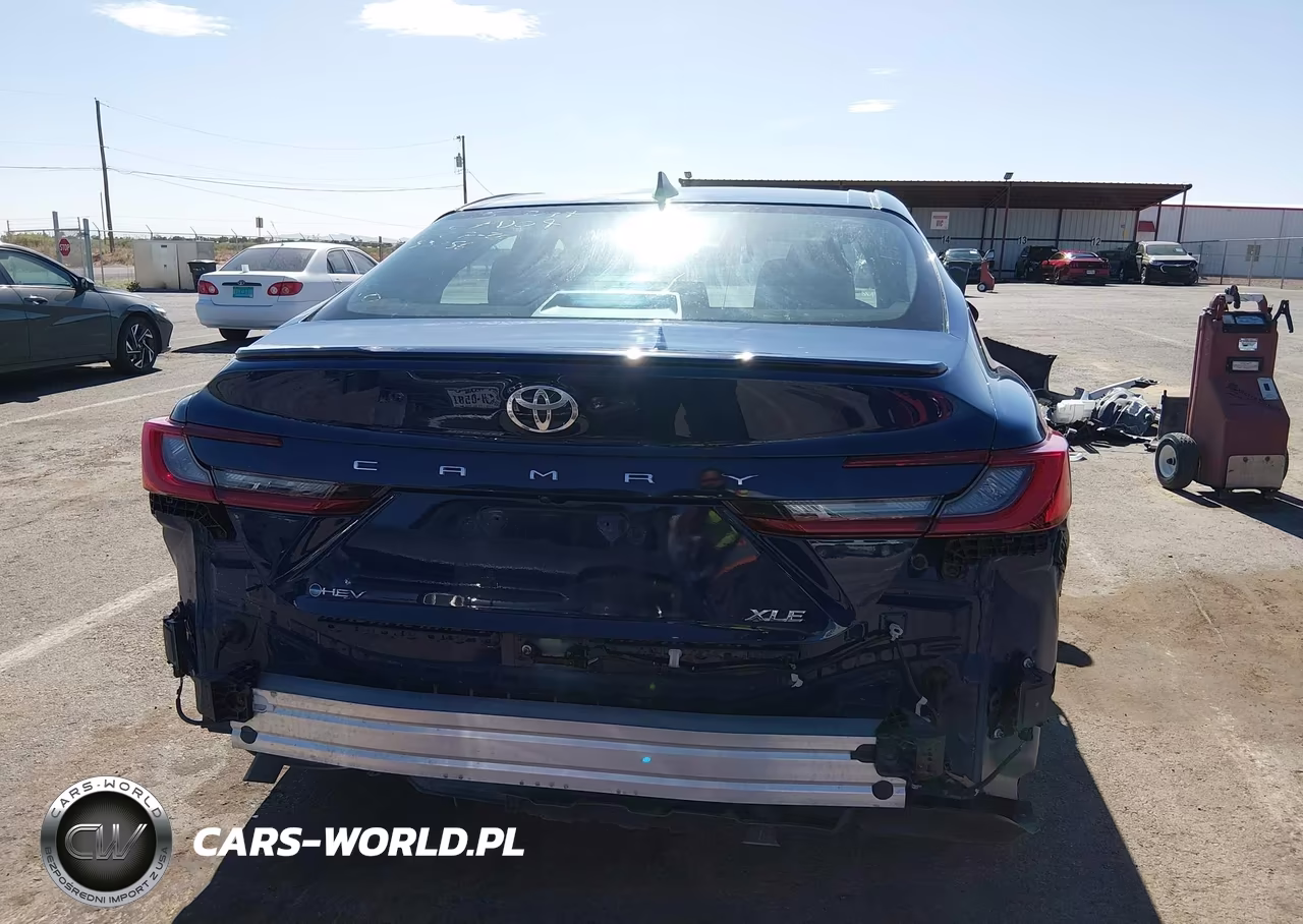 2025 Toyota Camry Xle VIN:4T1DAACK1SU009332 - 17