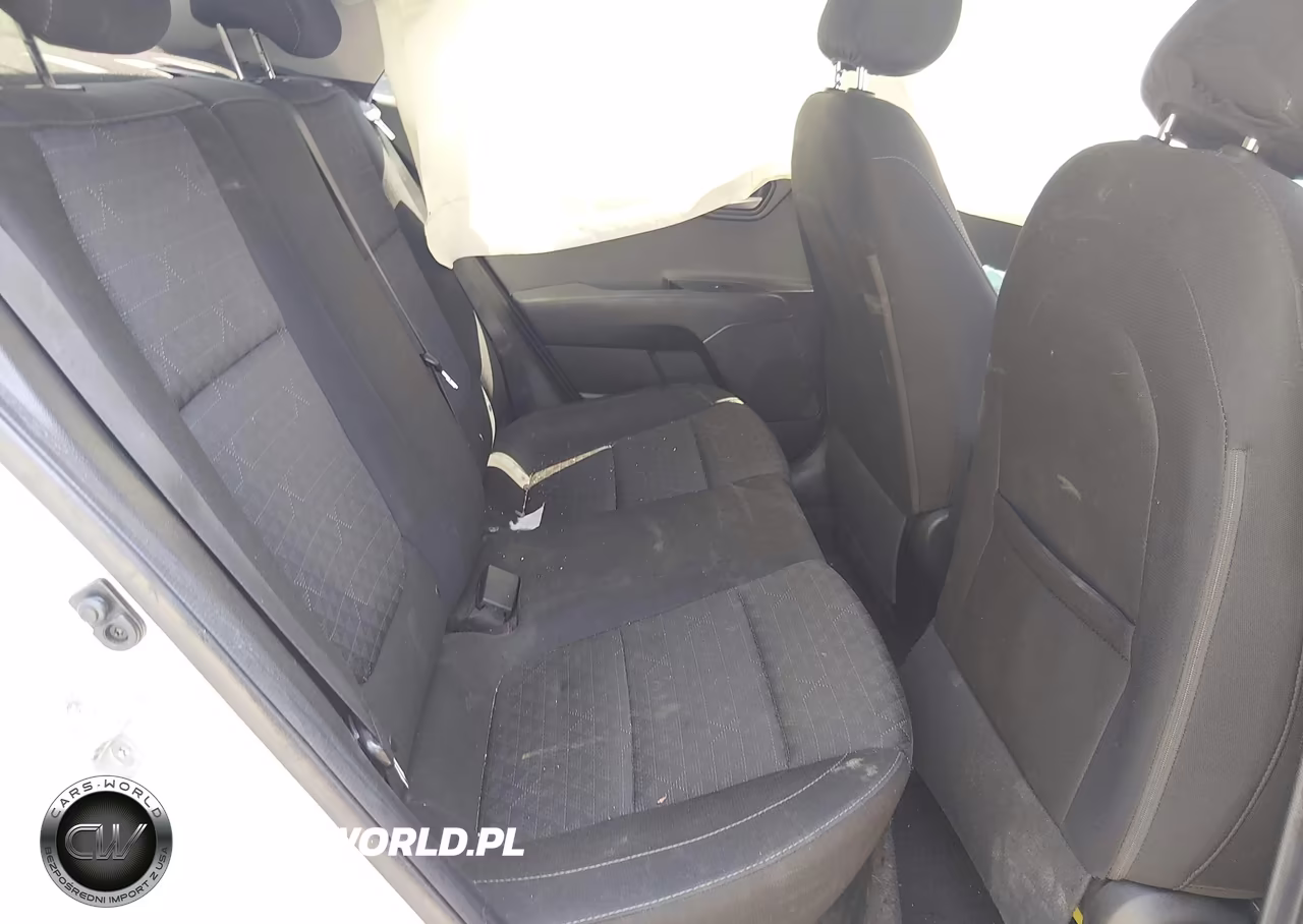 2019 Kia Rio S VIN:3KPA24AB9KE161365 - 8