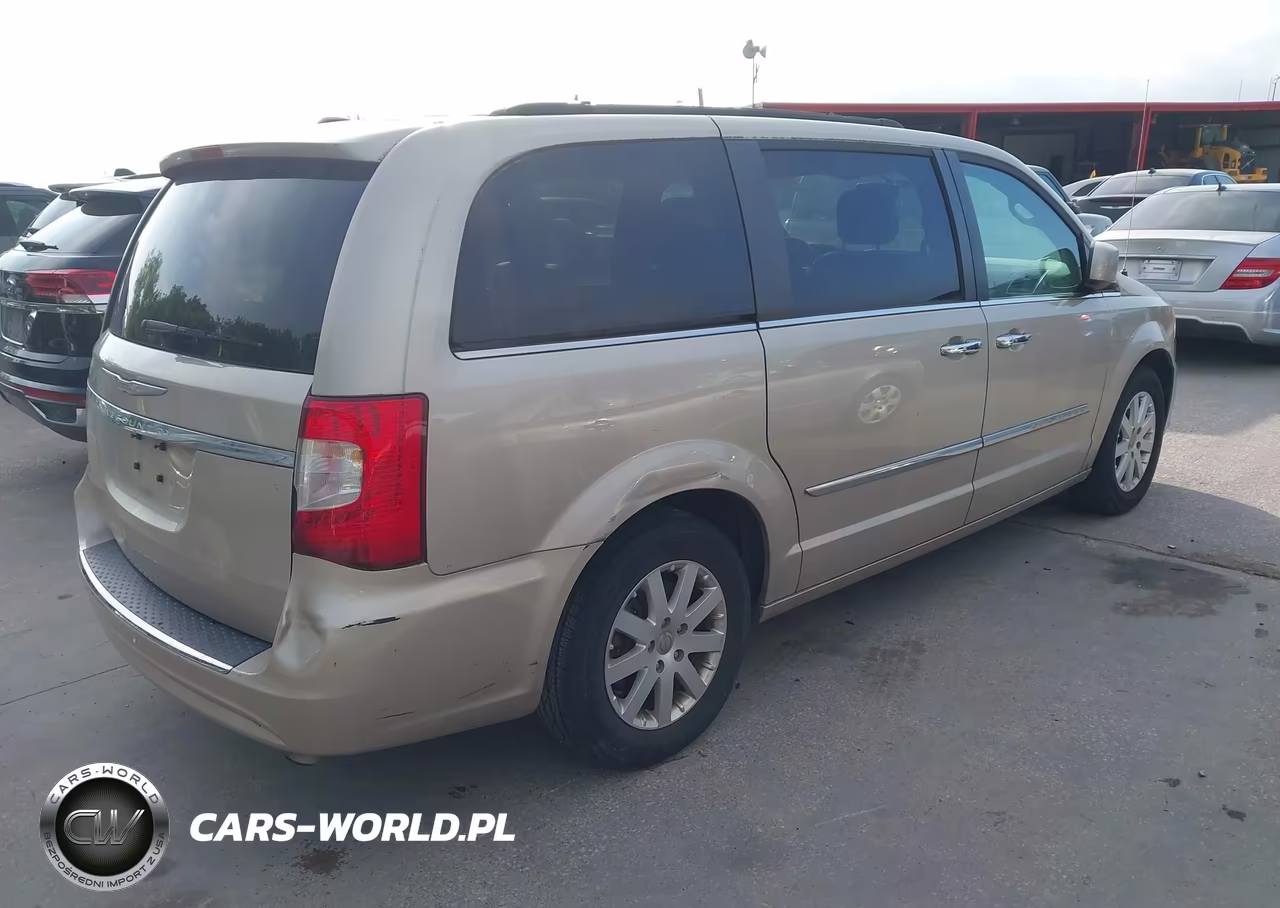 2014 Chrysler Town & Country Touring VIN:2C4RC1BG0ER412883 - 4