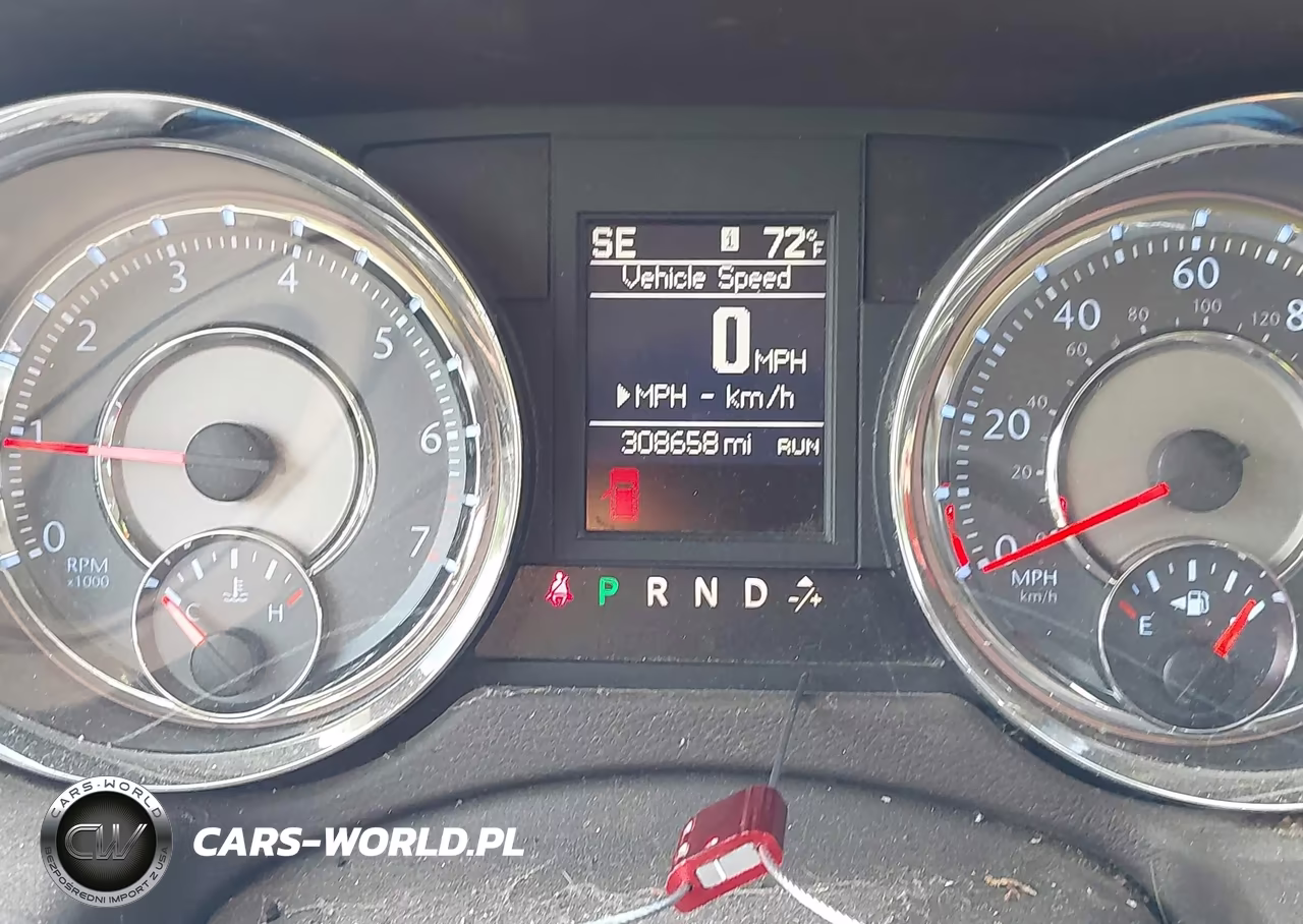2014 Chrysler Town & Country Touring VIN:2C4RC1BG0ER412883 - 7