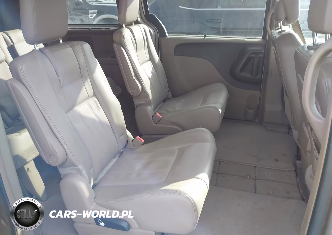 2014 Chrysler Town & Country Touring VIN:2C4RC1BG0ER412883 - 8