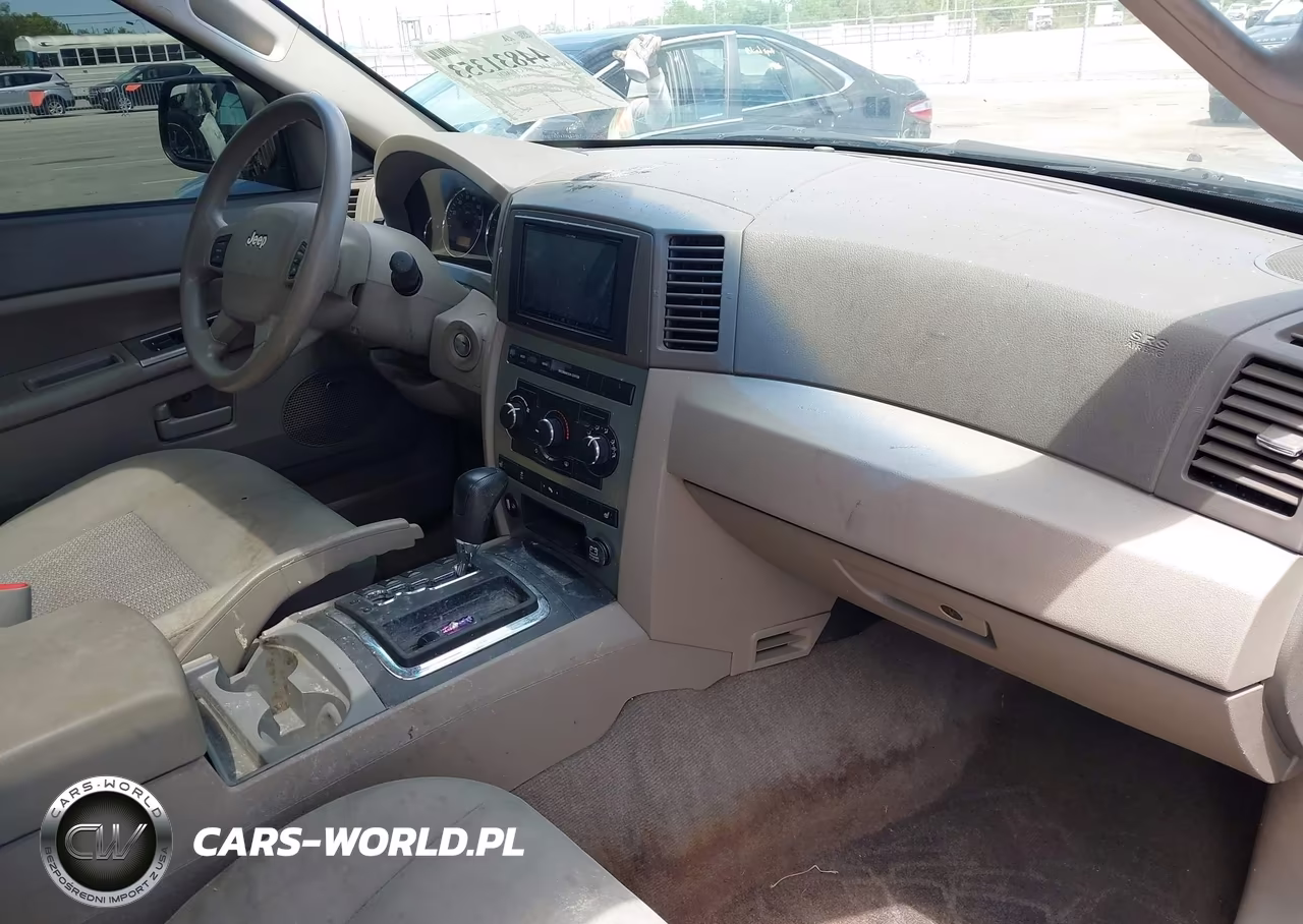 2007 Jeep Grand Cherokee Laredo VIN:1J8GR48K47C632549 - 5