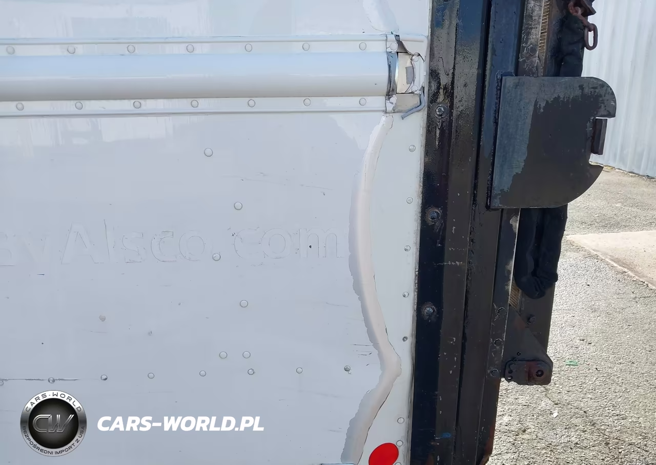 2017 Ford F-59 Commercial Stripped VIN:1F66F5KY3H0A17365 - 11