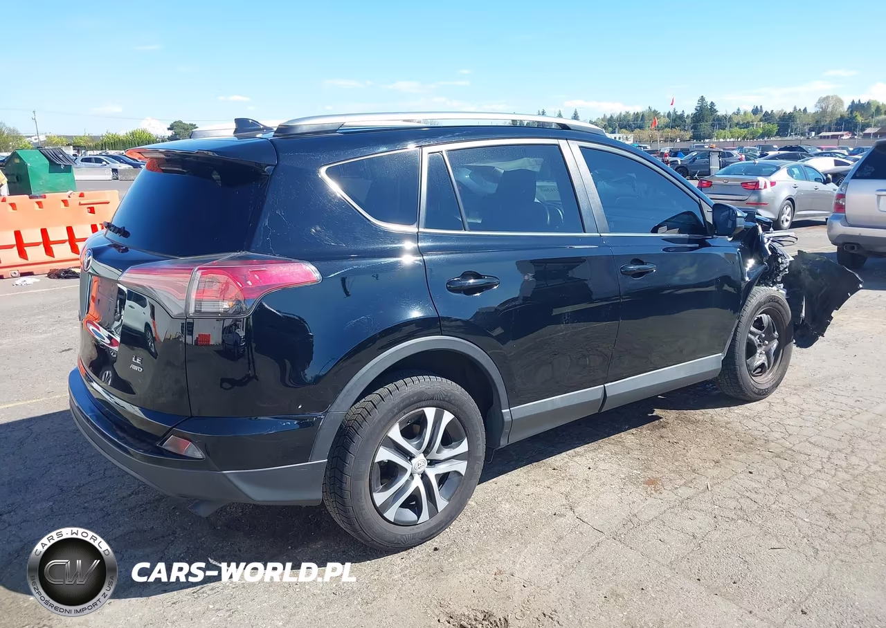2017 Toyota Rav4 Le VIN:2T3BFREV9HW652378 - 4