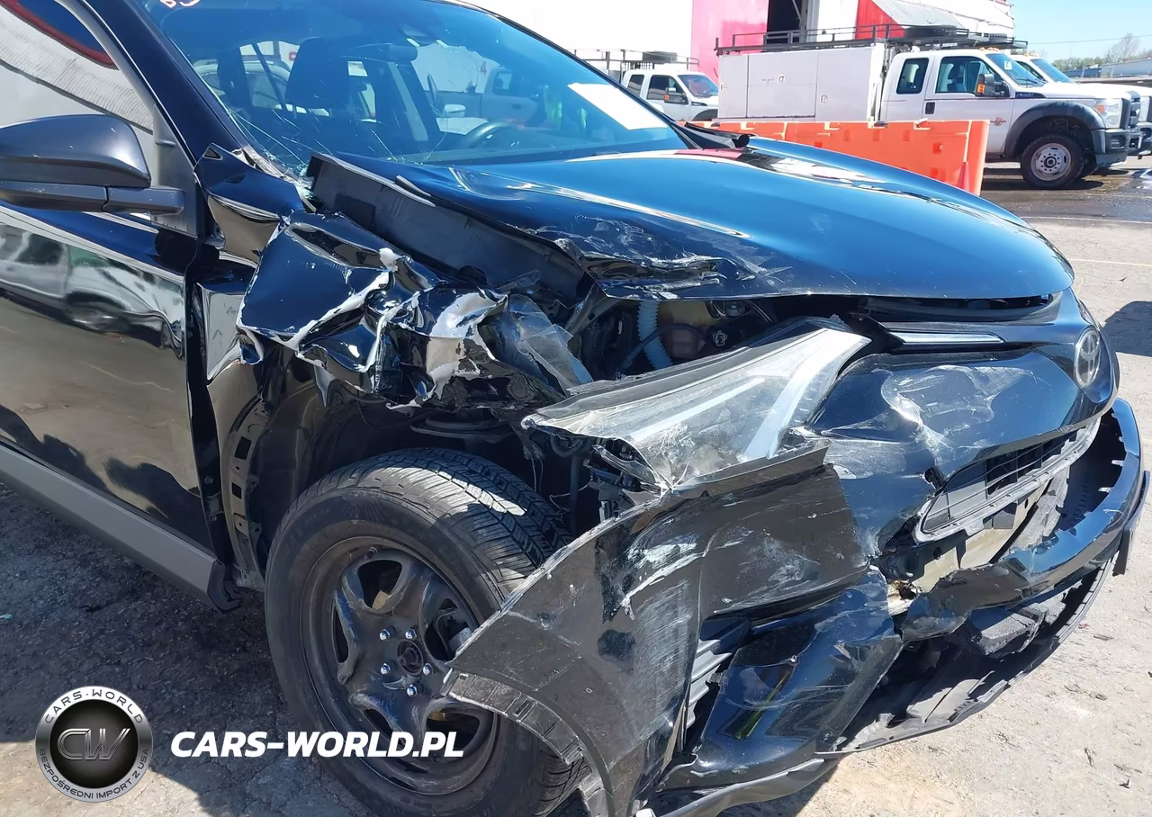 2017 Toyota Rav4 Le VIN:2T3BFREV9HW652378 - 6