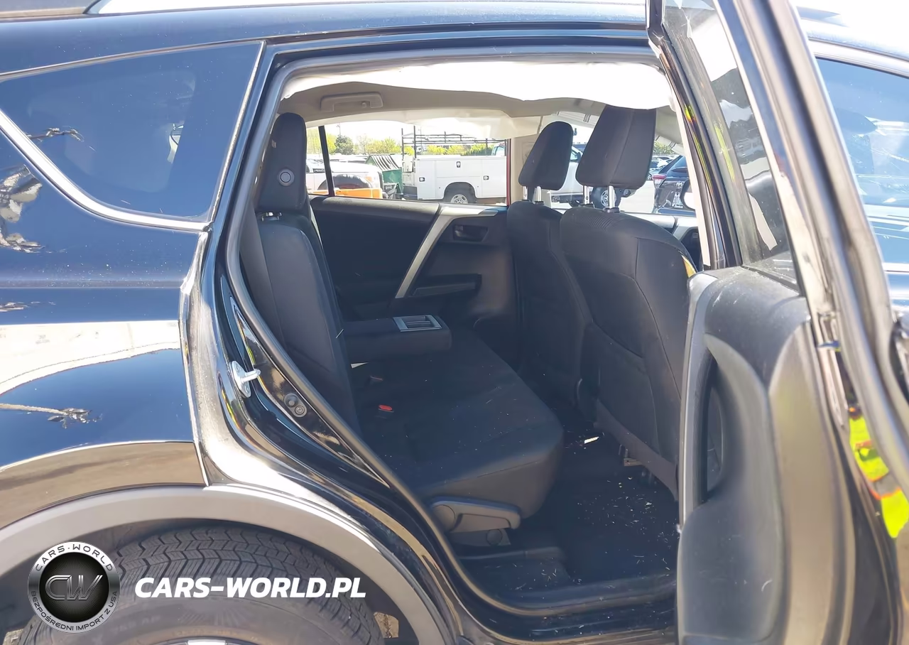 2017 Toyota Rav4 Le VIN:2T3BFREV9HW652378 - 8