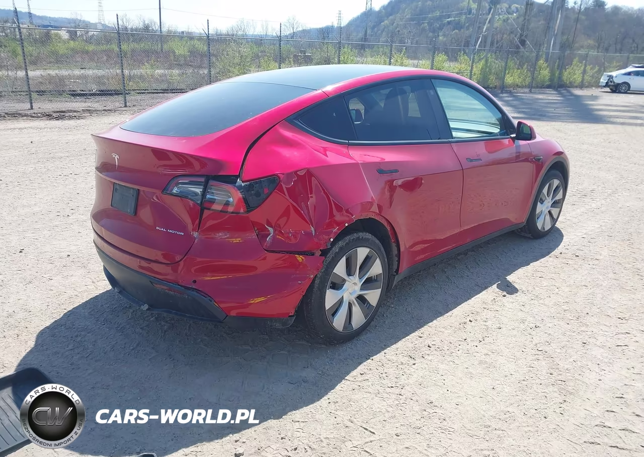 2021 Tesla Model Y Long Range Dual Motor All-Wheel Drive VIN:5YJYGDEE1MF083682 - 4