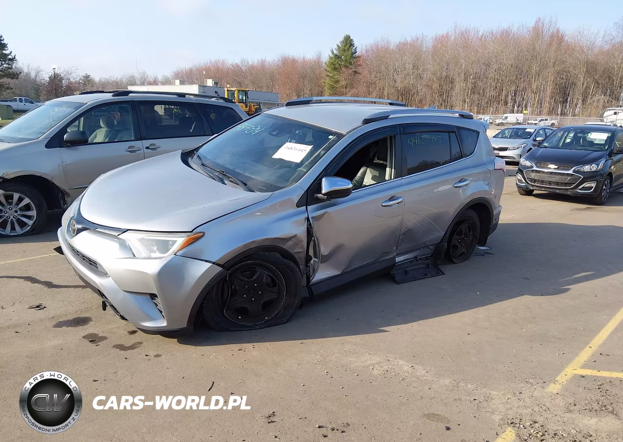 2017 Toyota Rav4 Le VIN:2T3BFREV1HW567969 - 2