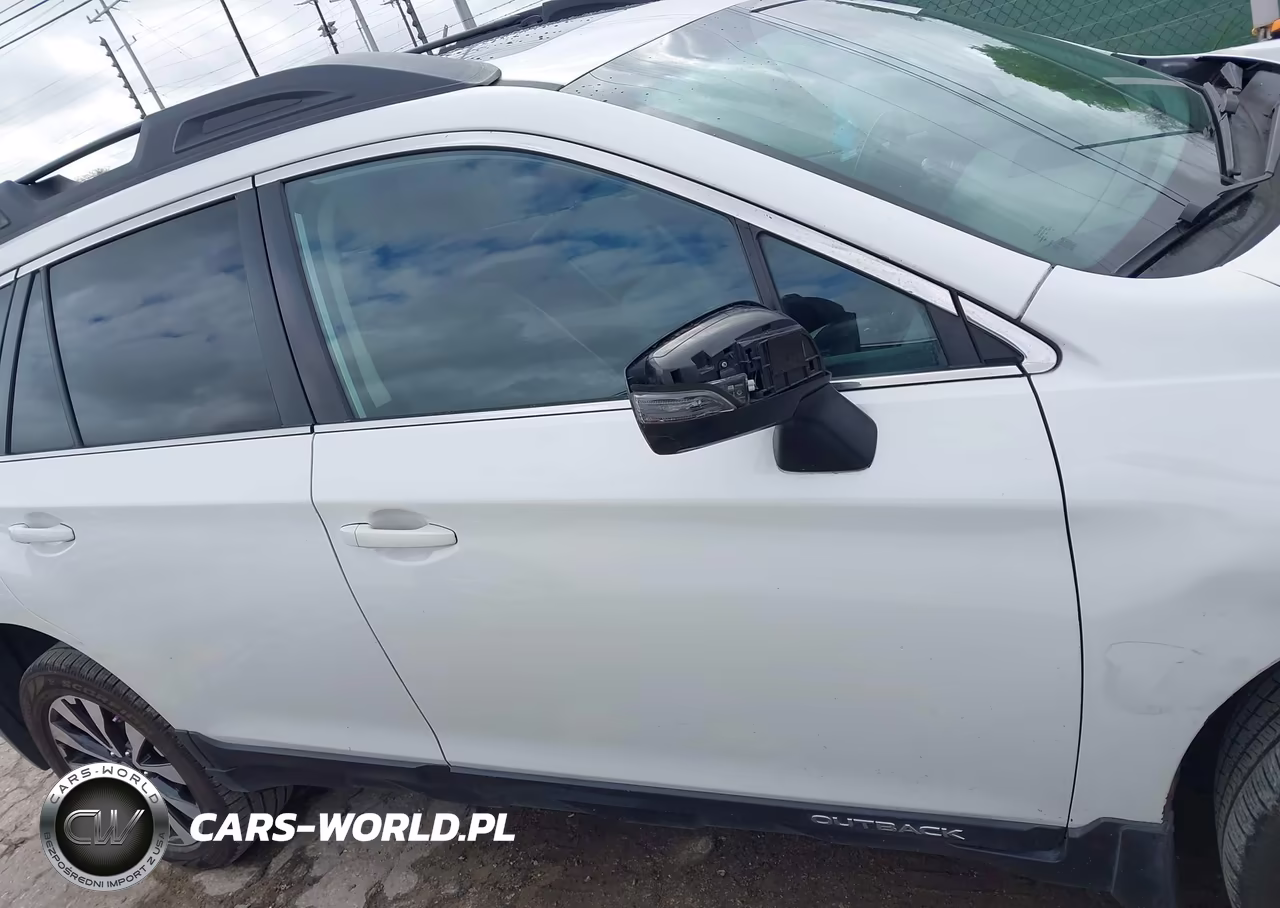 2017 Subaru Outback 3.6R Limited VIN:4S4BSENC4H3363605 - 13