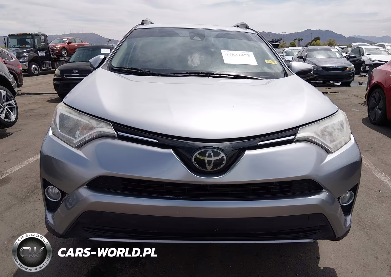 2018 Toyota Rav4 Xle VIN:2T3RFREV4JW708554 - 12
