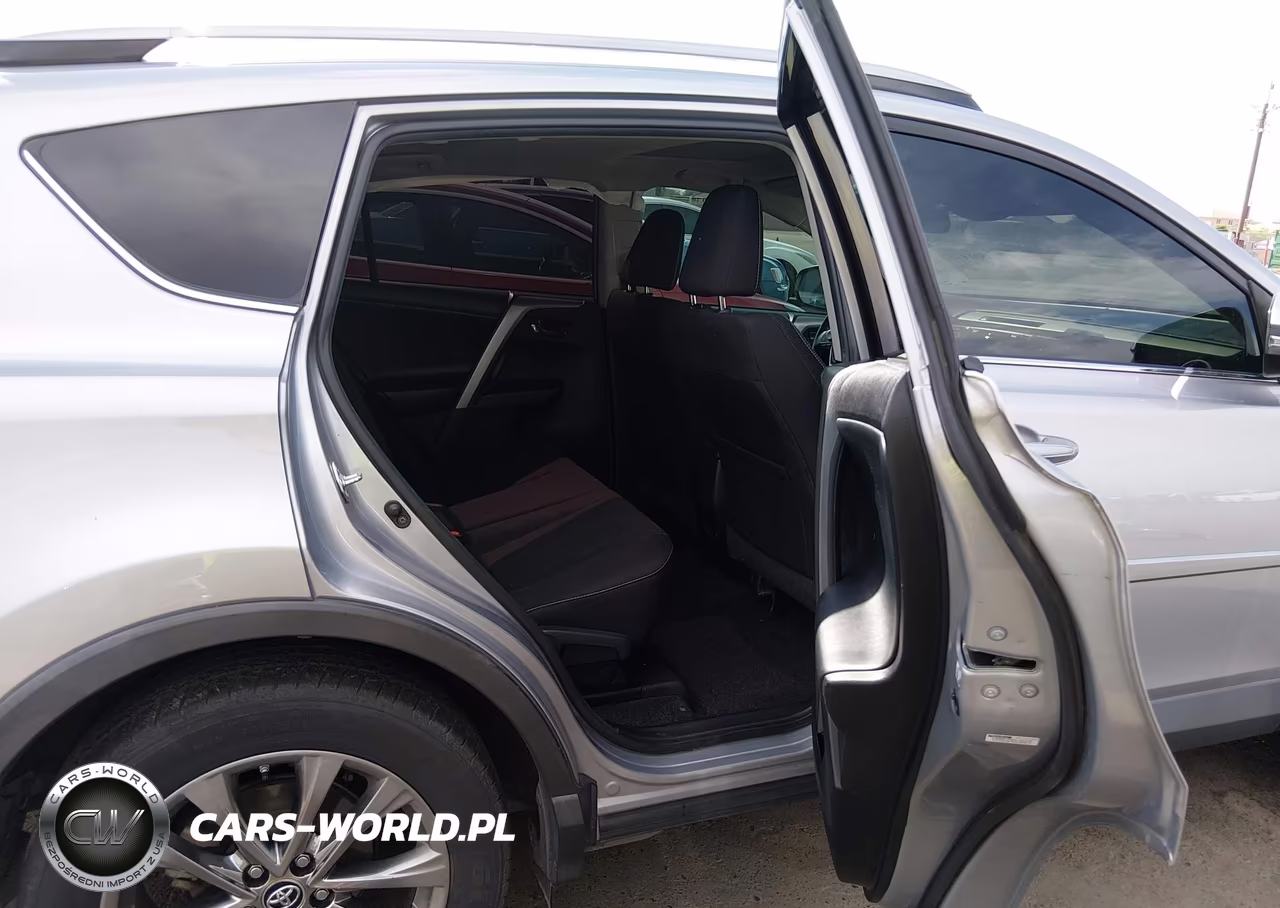 2018 Toyota Rav4 Xle VIN:2T3RFREV4JW708554 - 8