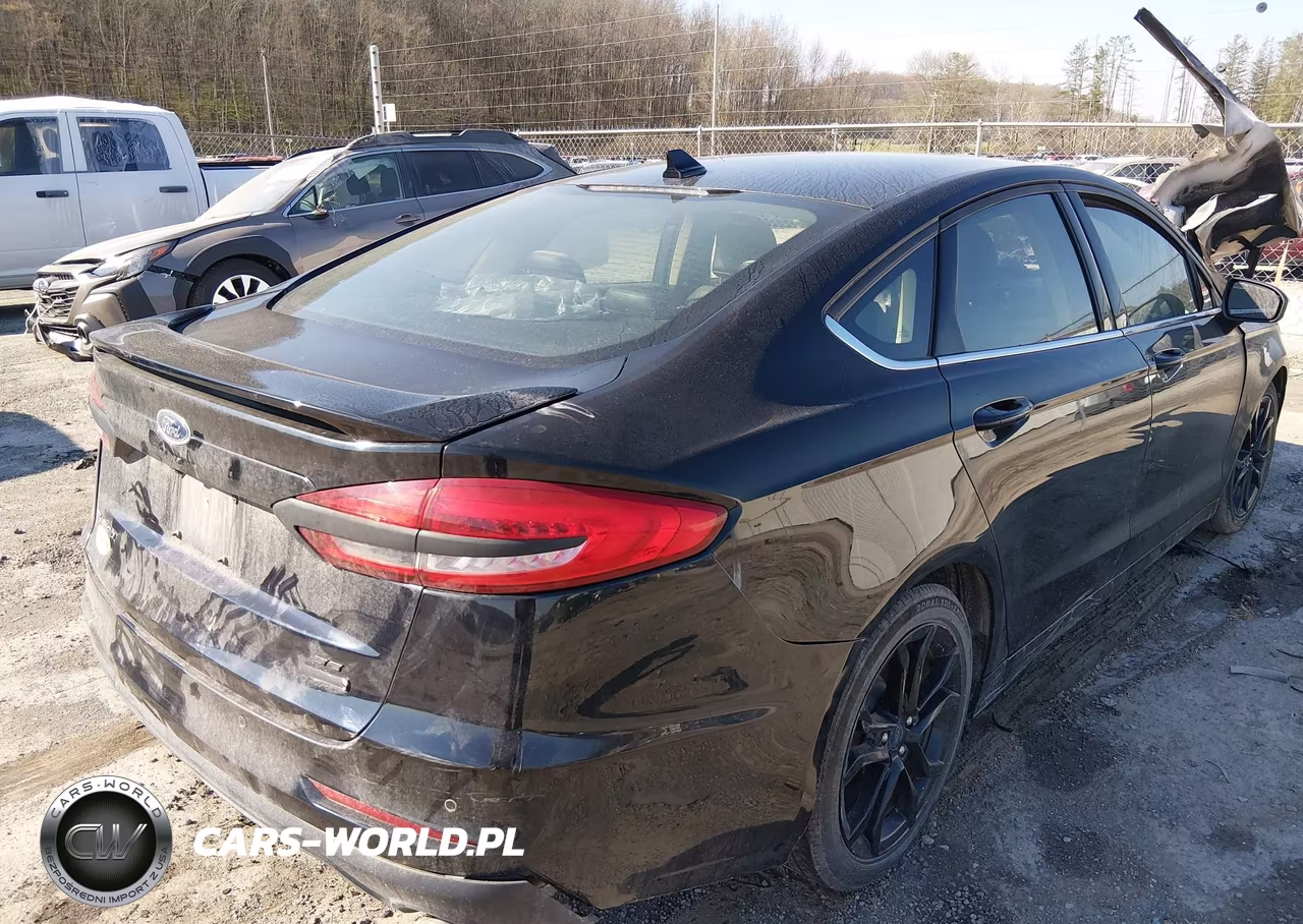 2019 Ford Fusion Se VIN:3FA6P0HD1KR165657 - 4