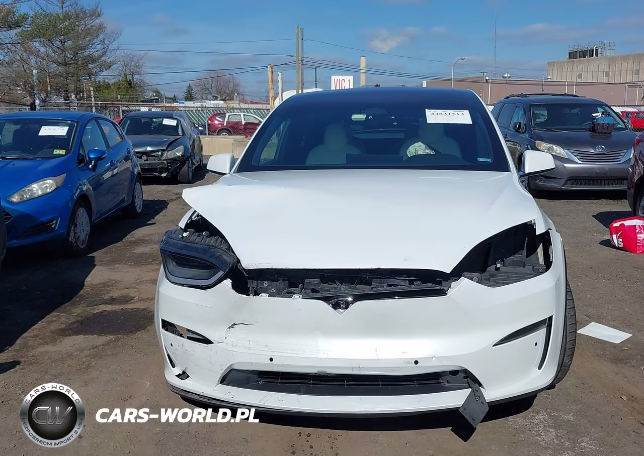 2023 Tesla Model X VIN:7SAXCBE51PF365159 - 10