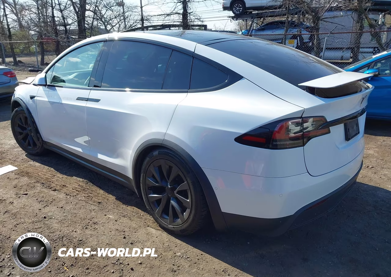 2023 Tesla Model X VIN:7SAXCBE51PF365159 - 3
