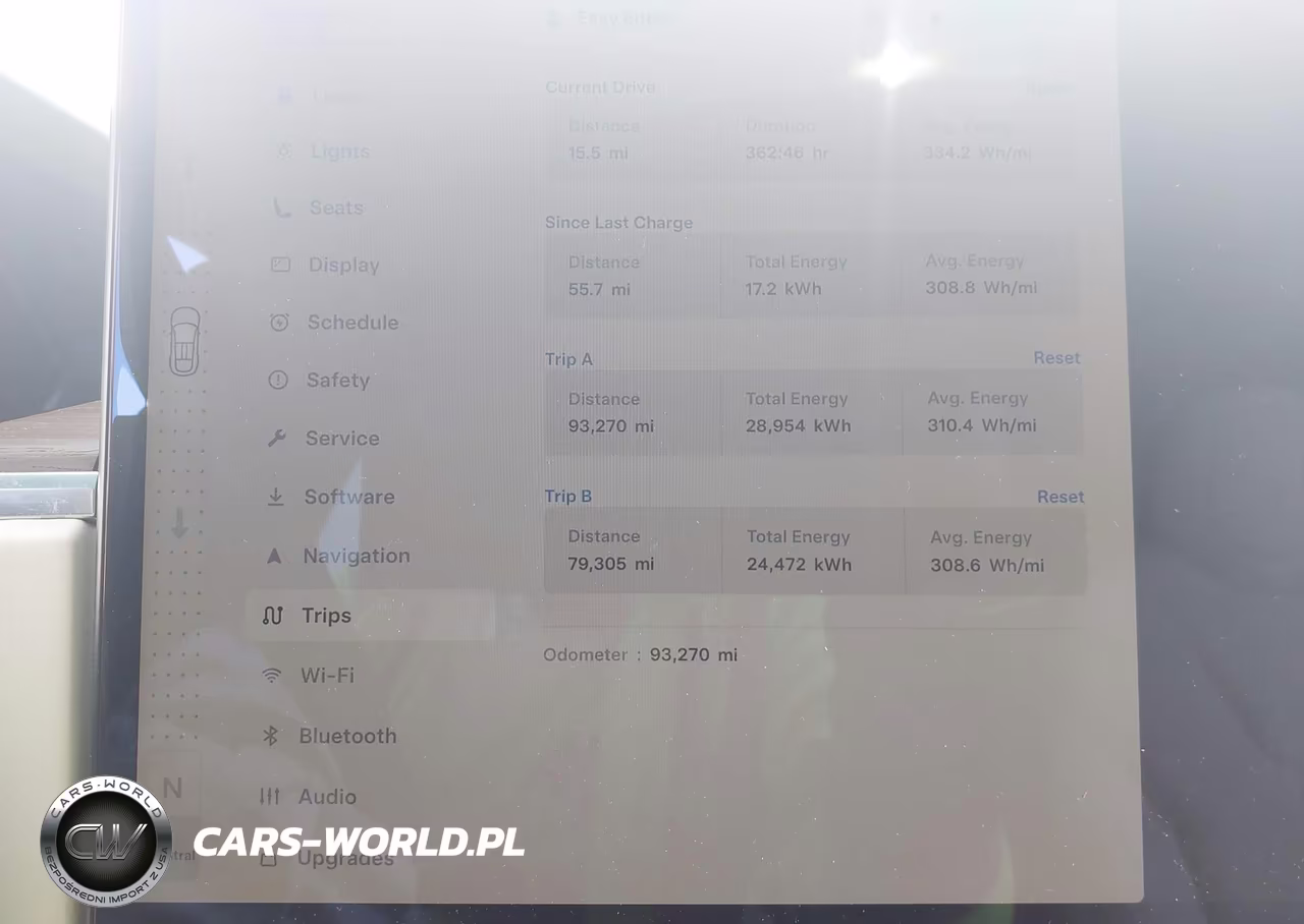 2023 Tesla Model X VIN:7SAXCBE51PF365159 - 7